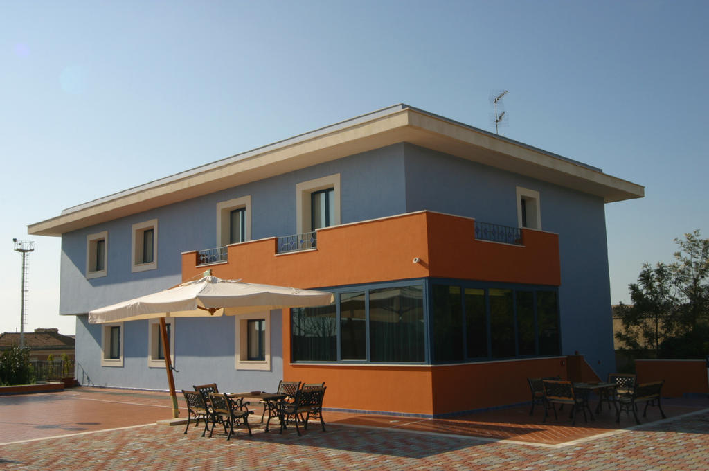 Hotel Nautico Pozzallo Exterior photo